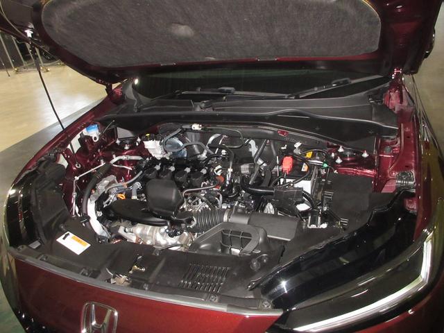 ＺＲ－Ｖ Ｚ　禁煙車ホンダセンシングホンダコネクトディスプレイＢｌｕｅｔｏｏｔｈドラレコＥＴＣＲカメラワンオーナー　ハンズフリーテールゲート　サイドエアバック　ＡＡＣ　パーキングセンサー　ＬＥＤヘッドライト　ＶＳＡ（3枚目）