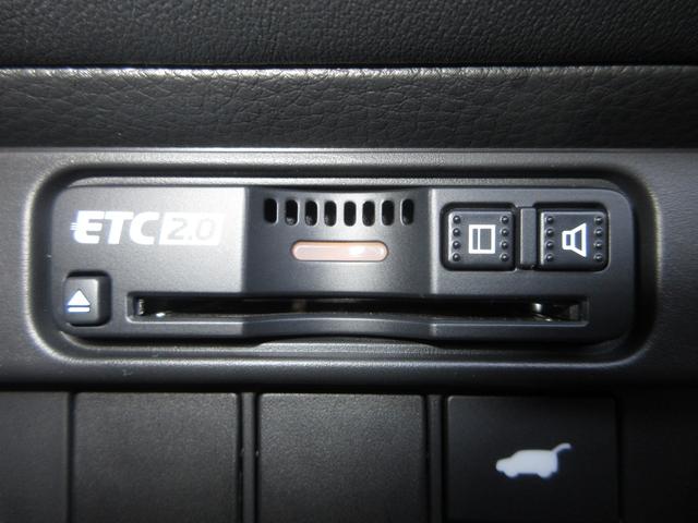 ＺＲ－Ｖ Ｚ　禁煙車ホンダセンシングホンダコネクトディスプレイＢｌｕｅｔｏｏｔｈドラレコＥＴＣＲカメラワンオーナー　ハンズフリーテールゲート　サイドエアバック　ＡＡＣ　パーキングセンサー　ＬＥＤヘッドライト　ＶＳＡ（16枚目）