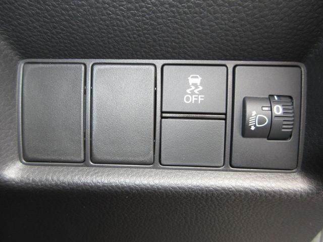 フィット ｅ：ＨＥＶホーム　／試乗車ＵＰ／禁煙車／ホンダセンシング／９インチナビ／ＢＴＡ／ＵＳＢ／フルセグ／音楽録音再生／ＤＶＤ／ＣＤ／Ｒカメラ／ＥＴＣ／Ｐセンサー／オートエアコン／ＬＥＤヘッドライト／スマートキー／　ＬＫＡ（11枚目）