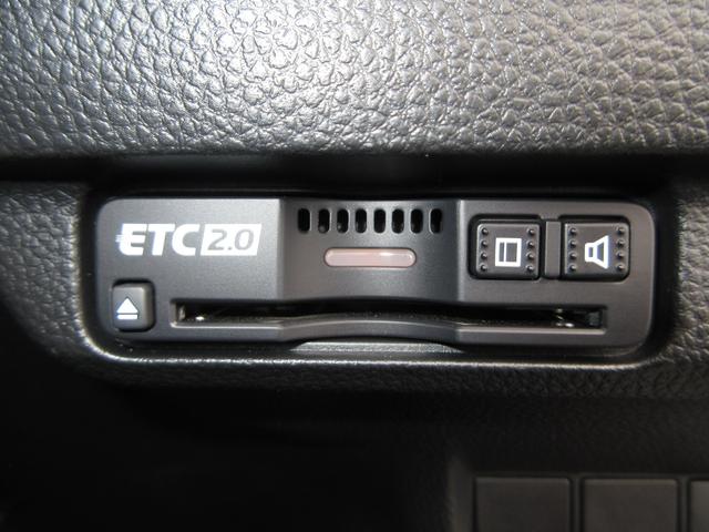 シビック ｅ：ＨＥＶ　禁煙車ホンダセンシングホンダコネクトディスプレイＢｌｕｅｔｏｏｔｈＥＴＣＲカメラワンオーナー　リヤカメラ　パワーシート　ＬＥＤヘッドライト　エアコン　パーキングセンサー　パワーウィンドウ　クルコン（11枚目）