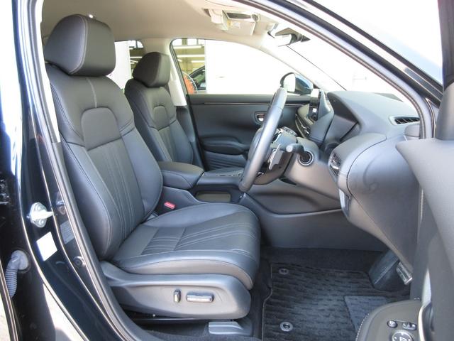 ＺＲ－Ｖ Ｚ　禁煙車　当社元試乗車　ホンダセンシング　ホンダコネクトナビ　Ｂｌｕｅｔｏｏｔｈ　ＵＳＢ　フルセグ　リアカメラ　ＥＴＣ２．０　シートヒーター　ＬＥＤヘッドライト　純正１８インチアルミホイール　展示車（25枚目）