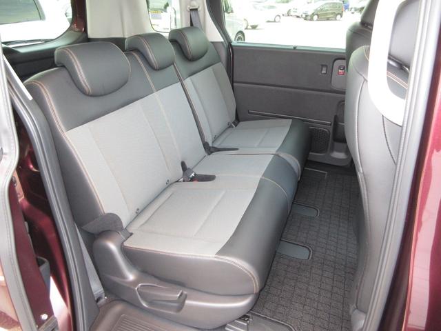 フリード クロスター　禁煙車ホンダセンシング純正１１．４インチメモリーナビＢｌｕｅｔｏｏｔｈドラレコＥＴＣＲカメラワンオーナー　パーキングセンサー　ＥＣＯＮモード　ＬＥＤヘッドランプ　フルオートエアコン　ＥＳＣ　ＵＳＢ（15枚目）