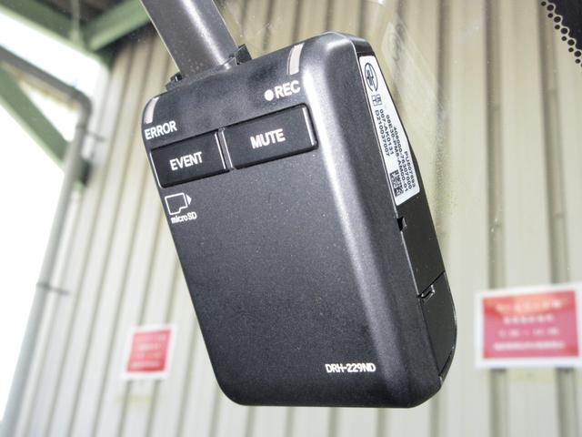 ステップワゴン ｅ：ＨＥＶスパーダプレミアムライン　ワンオーナー　点検パック当社実施済み　１１．４インチナビ　ミュージックサーバー　Ｂｌｕｅｔｏｏｔｈ　ＵＳＢ　フルセグ　マルチビューカメラ　シートヒーター　ＬＥＤ　純正１７インチアルミホイール　Ｐゲート（4枚目）