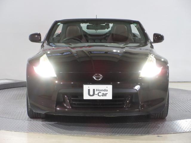 フェアレディＺ ロードスターバージョンＳＴ　禁煙車　日産純正ナビ　フルセグテレビ　Ｂｌｕｅｔｏｏｔｈ　ミュージックサーバー　ドラレコ　シートヒーター　ＥＴＣ　ディスチャージヘッドライト　オートライト　１８インチアルミホイール　バックカメラ（7枚目）