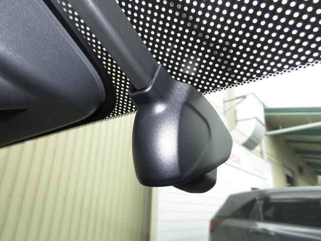 シビック ハッチバック　ホンダセンシング純正メモリーナビＢｌｕｅｔｏｏｔｈドラレコＥＴＣＲカメラ　リヤカメラ　シートＨ　Ａストップ　ＶＳＡ　パワーウインドウ　ＬＥＤヘッドライ　地デジフルセグ　オートクルーズ　ナビＴＶ　Ｄレコ（4枚目）