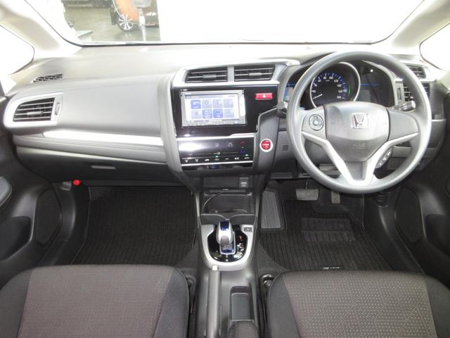フィットハイブリッド Ｆパッケージ　禁煙車■ワンオーナー■スマートキー■オートエアコン■衝突軽減装置■横滑り防止装置■盗難防止装置■メモリーナビ■バックカメラ■ワンセグ■ＣＤ■ＤＶＤ■ＢＴ■ＥＴＣ　電格ミラ　ブルートゥースオーディオ（2枚目）