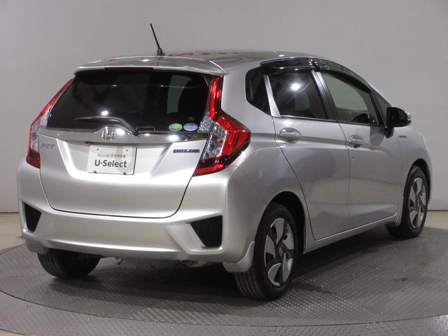 フィットハイブリッド Ｆパッケージ　禁煙車■ワンオーナー■スマートキー■オートエアコン■衝突軽減装置■横滑り防止装置■盗難防止装置■メモリーナビ■バックカメラ■ワンセグ■ＣＤ■ＤＶＤ■ＢＴ■ＥＴＣ　電格ミラ　ブルートゥースオーディオ（9枚目）