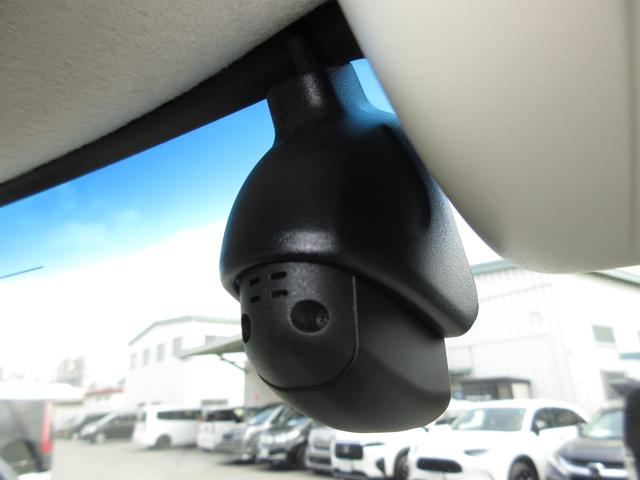 Ｎ－ＢＯＸ Ｌ・ターボ　ホンダセンシング純正メモリーナビＢｌｕｅｔｏｏｔｈドラレコＥＴＣＲカメラワンオーナー　衝突軽減ブレーキ　フロントベンチシート　インテリキー　ターボモデル　前席シートヒーター　サイドエアバッグ　地デジ（5枚目）