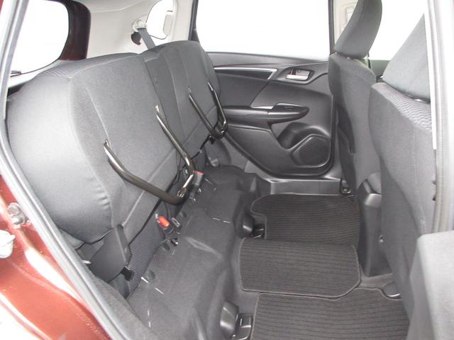フィット １３Ｇ・Ｌホンダセンシング　純正メモリーナビＢｌｕｅｔｏｏｔｈドラレコＥＴＣＲカメラワンオーナー　１オーナー車　禁煙　カーテンエアバック　横滑防止　ＤＶＤ　ドライブレコーダー装着車　ＬＥＤヘッド　ＵＳＢ　フルオートエアコン（18枚目）