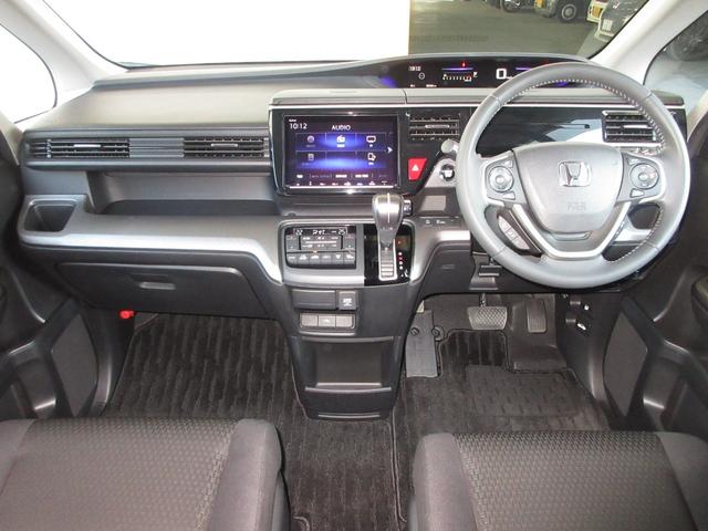 ステップワゴンスパーダ スパーダホンダセンシング　／ワンオーナー／禁煙車／９インチナビ／ＢＴＡ／ＵＳＢ／フルセグ／音楽録音再生／ＤＶＤ／ＣＤ／全周囲カメラ／ＥＴＣ２．０／ドラレコ／両側パワスラ／ＬＥＤヘッドライト／スマートキー／純正アルミホイール／（13枚目）
