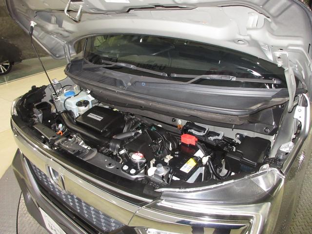 Ｎ－ＢＯＸカスタム Ｇ・Ｌホンダセンシング　純正メモリーナビＢｌｕｅｔｏｏｔｈＥＴＣＲカメラワンオーナー　地デジＴＶ　整備記録簿　助手席エアバッグ　キーレス　アイドリングＳＴ　セキュリティーアラーム　スマ－トキ－　リアカメラ　ナビＴＶ　ＤＶＤ（3枚目）