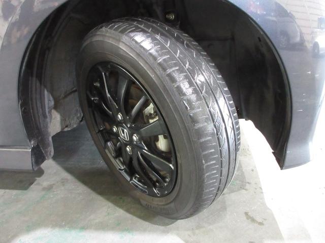 Ｎ－ＢＯＸカスタム Ｌスタイル＋ブラック　禁煙車　ワンオーナー　点検パック当社実施済み　８インチナビ　ミュージックサーバー　Ｂｌｕｅｔｏｏｔｈ　ＵＳＢ　フルセグ　リアカメラ　ＥＴＣ　シートヒーター　両側電動ドア　ＬＥＤ　純正１４インチアルミ（24枚目）