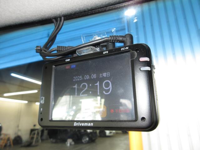 Ｎ－ＢＯＸ ＧＳＳパッケージ　純正メモリーナビＢｌｕｅｔｏｏｔｈドラレコＲカメラワンオーナー　Ｗ電動ドア　Ｉストップ　ブレーキサポート　ダブルエアバック　ＴＶナビ　サイドカーテンエアバック　イモビ　地デジ　１オーナー車　横滑防止（3枚目）