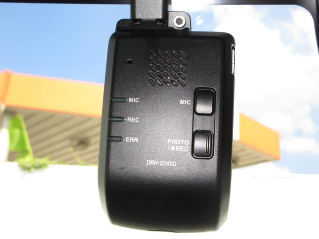 Ｎ－ＢＯＸカスタム ベースグレード　禁煙車ホンダセンシング純正９インチメモリーナビＢｌｕｅｔｏｏｔｈドラレコＥＴＣＲカメラワンオーナー　Ｗ電動ドア　ＵＳＢ接続　ＣＭＢＳ　Ｄレコ　１オーナー　ベンチシート　オートエアコン　スマートキ（5枚目）