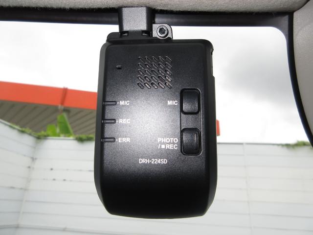 Ｎ－ＢＯＸ ベースグレード　禁煙車ホンダセンシング純正９インチメモリーナビＢｌｕｅｔｏｏｔｈドラレコＥＴＣＲカメラワンオーナー　衝突軽減システム　スマートキ－　カーテンエアバック　イモビライザー　ＥＣＯモード　横滑り防止　地デジ（4枚目）