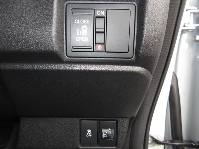 Ｎ－ＢＯＸカスタム ベースグレード　禁煙車ホンダセンシング純正９インチメモリーナビＢｌｕｅｔｏｏｔｈドラレコＥＴＣＲカメラワンオーナー　ＵＳＢ接続　ＣＭＢＳ　Ｄレコ　１オーナー　ベンチシート　オートエアコン　スマートキ　ＬＥＤ　クルコン（18枚目）