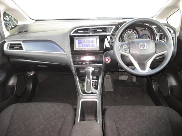 シャトル Ｇ　／雹害車／禁煙車／純正メモリーナビ／Ｂｌｕｅｔｏｏｔｈ／ワンセグ／ＤＶＤ／ＣＤ／ＡＭ・ＦＭ／Ｒカメラ／ＥＴＣ／衝突軽減ブレーキ／サイドカーテンエアバッグ／ＬＥＤヘッドライト／スマートキー／　ＡＢＳ（10枚目）