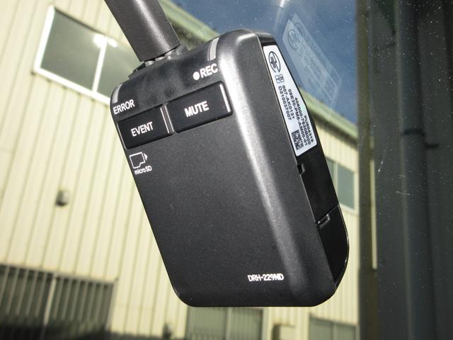 ステップワゴン ｅ：ＨＥＶスパーダプレミアムライン　ホンダセンシング純正１１．４インチメモリーナビＢｌｕｅｔｏｏｔｈドラレコＥＴＣＲカメラワンオーナー　マルチカメラ　Ｐテールゲート　Ｗエアコン　両側自動ドア　Ｆセグ　ＵＳＢ接続　クリアランスソナ　ＡＢＳ（5枚目）