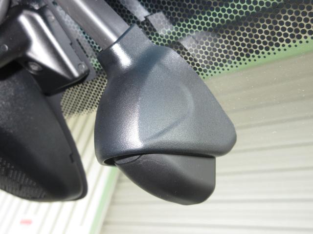 ヴェゼル Ｘ・ホンダセンシング　純正８インチメモリーナビＢｌｕｅｔｏｏｔｈドラレコＥＴＣＲカメラワンオーナー　Ｗエアバッグ　盗難防止　アクティブクルーズコントロール　オートエアコン　ＬＥＤランプ　衝突軽減ブレ－キ　パワステ　Ｄレコ（5枚目）