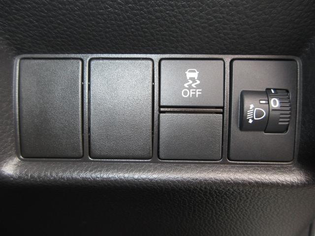 フィット ホーム 禁煙車ホンダセンシング純正9インチメモリーナビBluetoothETCRカメラワンオーナー 衝突軽減 リアカメラ ソナー USB接続 AAC 横滑り防止機能 サイドエアバック ワンオーナー車 スマキー(19枚目)