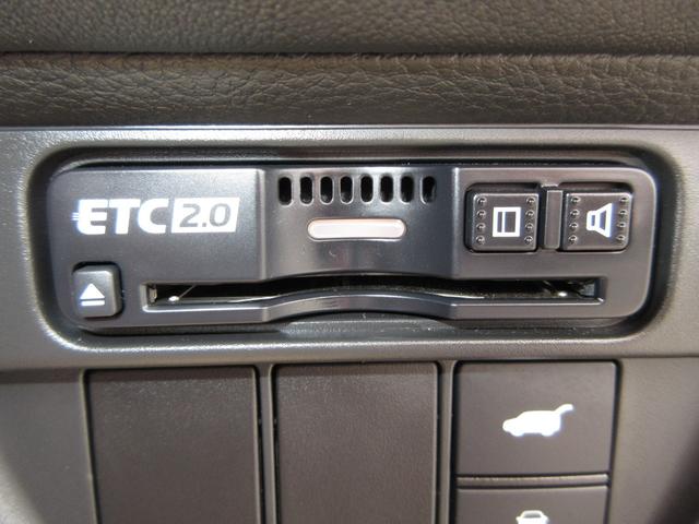 ＺＲ－Ｖ ｅ：ＨＥＶＺ特別仕様車ブラックスタイル　禁煙車ホンダセンシングホンダコネクトディスプレイＢｌｕｅｔｏｏｔｈＥＴＣＲカメラワンオーナー　アラウンドビューモニター　ＬＥＤヘッドランプ　スマ－トキ－　クルコン　ＥＴＣ車載器　電動シート　本革シート（12枚目）