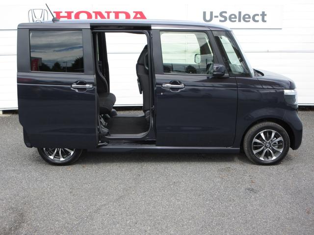 Ｎ－ＢＯＸカスタム ベースグレード　純正９インチナビ・デモカーＵＰ・禁煙車・ＥＴＣ・渋滞追従・レーンアシスト・Ｒカメラ・両側電動スライド・ミュージックプレイヤー接続・ＵＳＢ端子・ドライブレコーダー・シートヒーター・新車保証継承・点検付（8枚目）