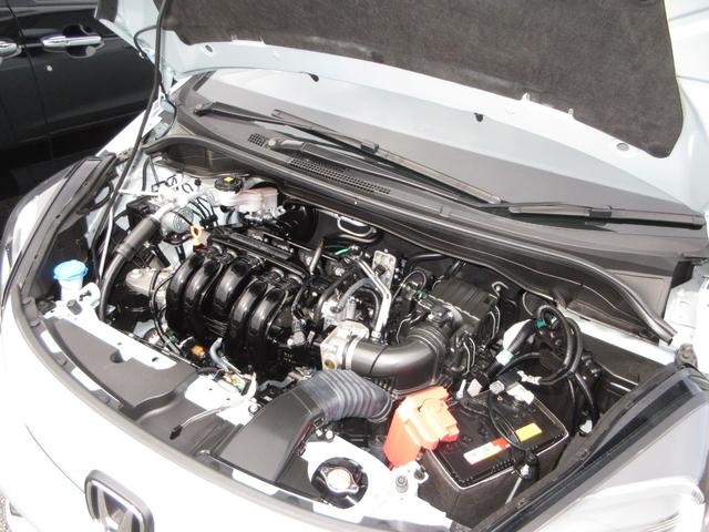 フィット ホーム　ホンダセンシング　９インチナビ　ＥＴＣ　スマートキー　ＬＥＤヘッドライト　ブルートゥース　ワンオーナー　禁煙　新車保証継承（6枚目）