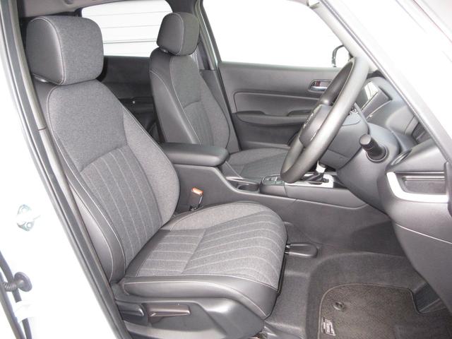 フィット ホーム　ホンダセンシング　９インチナビ　ＥＴＣ　スマートキー　ＬＥＤヘッドライト　ブルートゥース　ワンオーナー　禁煙　新車保証継承（8枚目）