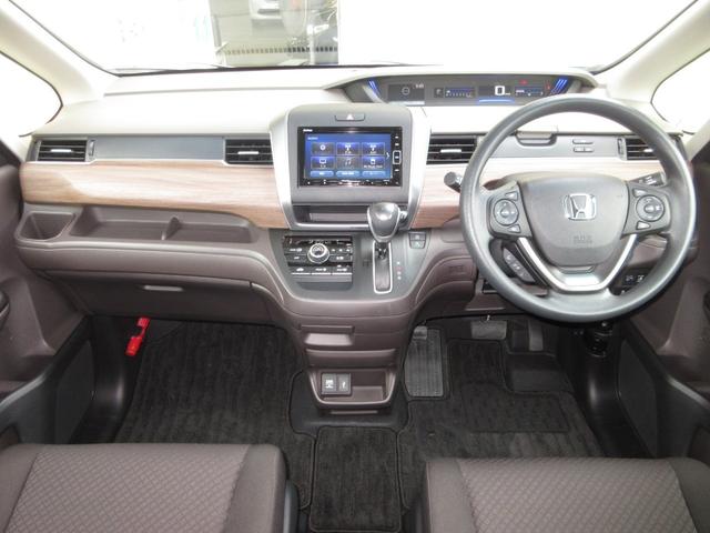フリード Ｇ・ホンダセンシング　純正メモリーナビＢｌｕｅｔｏｏｔｈドラレコＥＴＣＲカメラワンオーナー　Ｆセグ　追突被害軽減ブレーキ　ｉストップ　Ｗエアバッグ　パワーウィンドウ　１オ－ナ－　アクティブクルーズコントロール　スマートキ（8枚目）
