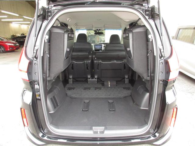 フリードハイブリッド ハイブリッド・Ｇホンダセンシング　ワンオーナー　禁煙車　純正ナビ／リアカメラ　ＥＴＣ　両側電動スライドドア　ＬＥＤオートライト　７人乗り　Ｂｌｕｅｔｏｏｔｈ　ＣＤ／ＤＶＤ再生　フルセグ　ミュージックラック　純正１５インチアルミ（17枚目）