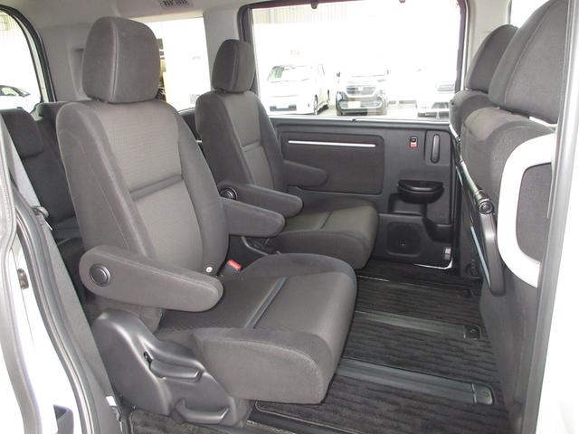 ステップワゴンスパーダ スパーダホンダセンシング　純正メモリーナビＢｌｕｅｔｏｏｔｈドラレコＥＴＣＲカメラワンオーナー　盗難防止　助手席エアバッグ　ワンオーナ－　Ｗパワスラ　記録簿有　リアオートエアコン　地デジ　ＬＥＤライト　横滑り防止システム　禁煙（21枚目）