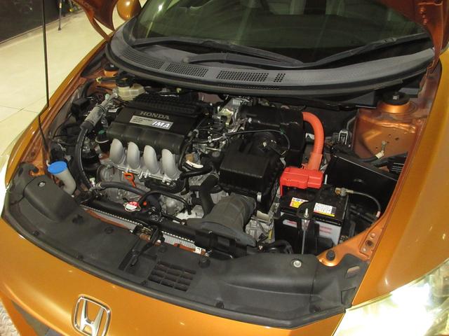 ＣＲ－Ｚ α　／禁煙車／純正ＨＤＤナビ／ＵＢＳ／ワンセグ／音楽録音再生／ＤＶＤ／ＣＤ／ＡＭ・ＦＭ／Ｒカメラ／ＥＴＣ／ドラレコ／オートエアコン／クルコン／ＨＩＤヘッドライト／スマートキー／純正アルミホイール／　Ｄレコ（21枚目）