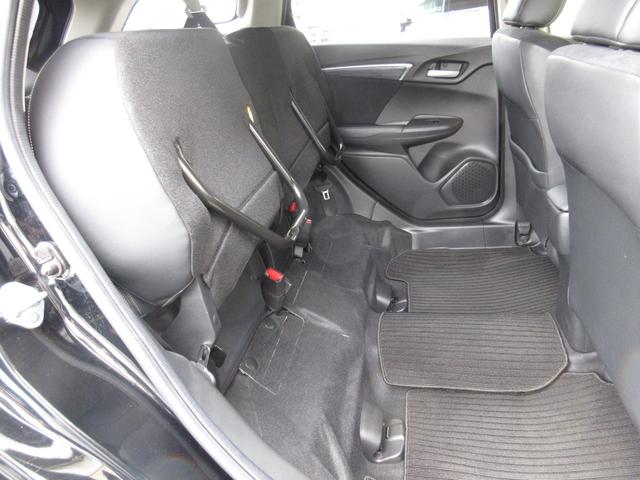 シャトル ハイブリッドＺ　純正メモリーナビＢｌｕｅｔｏｏｔｈドラレコＥＴＣＲカメラワンオーナー　ワンオーナー車　衝突被害軽減ブレーキ　ソナー　ドライブレコーダ　クルーズＣ　記録簿付　ＶＳＡ　フルセグ地デジＴＶ　シートＨ　禁煙（17枚目）