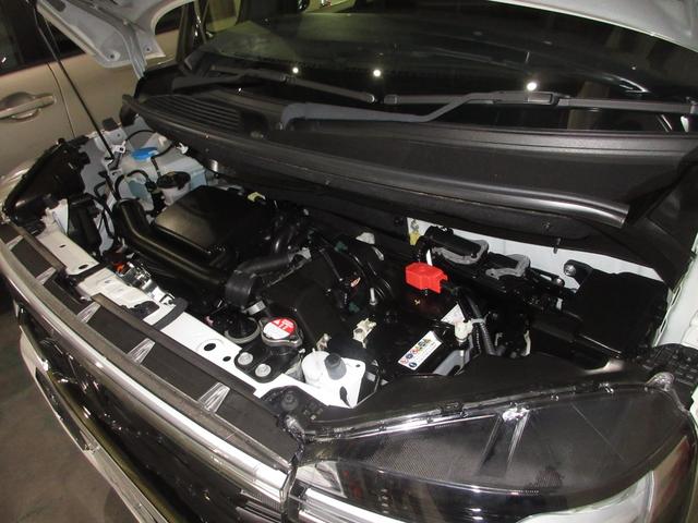 N-BOXカスタム コーディネートスタイル ・ワンオーナー ・禁煙 ・令和5年12月登録 ・1万5千キロ ・車検…令和8年12月 ・純正9インチナビ ・リアカメラ ・ETC ・ドラレコ ・両側電動スライドドア ・Bluetooth AUDIO(4枚目)