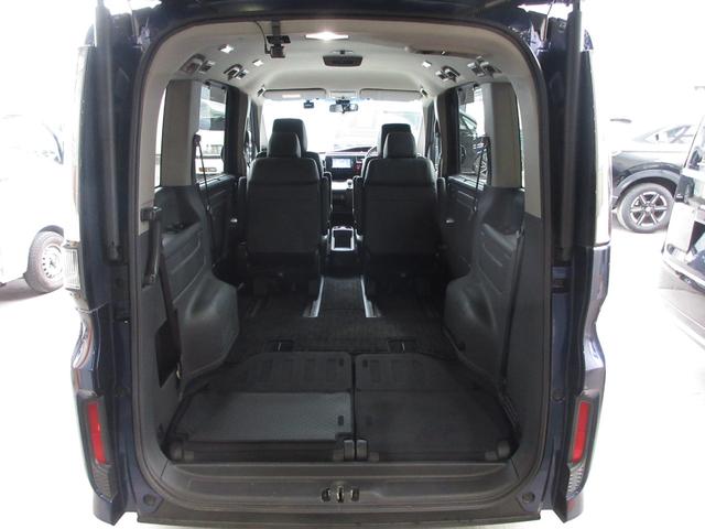 ステップワゴンスパーダ e:HEVスパーダG・EXホンダセンシング /ワンオーナー/純正メモリーナビ/ETC/フルセグ/CD/ミュージックサーバー/USB/BTA/サイドカーテンエアバッグ/ドラレコ/両側電動スライドドア/純正AW/LEDヘッドランプ/シートヒーター/(18枚目)