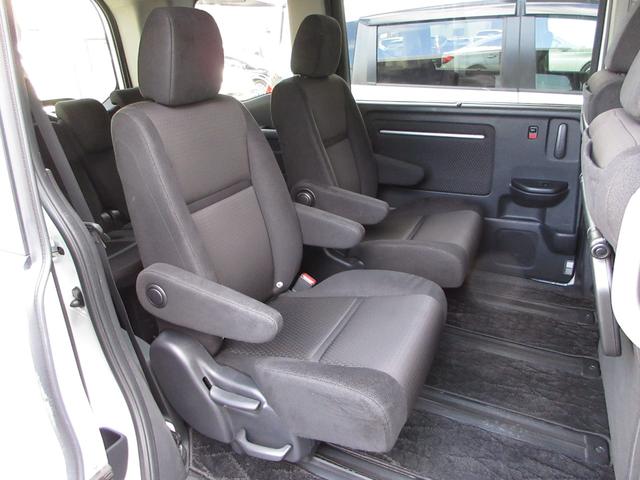 ステップワゴンスパーダ スパーダホンダセンシング メモリーナビ 前後ドラレコ ETC2.0 LEDヘッドライト 両側パワースライドドア アルミホイール スマートキー ワンオーナー(9枚目)