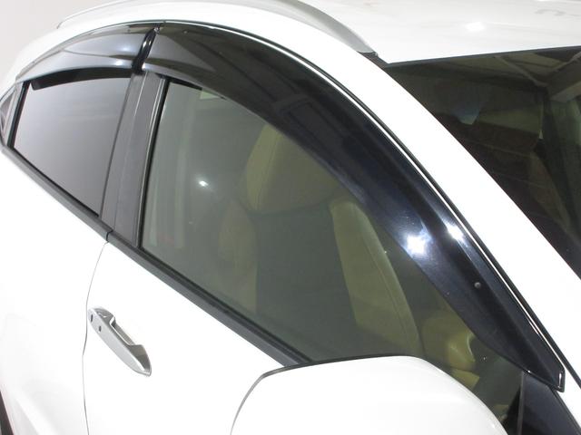 ヴェゼル ハイブリッドZ・ホンダセンシング 純正8インチメモリーナビBluetoothETC レーダーサポート DVD再生機能 整備記録簿 横滑り防止システム 盗難防止装置 フルセ シートヒーター付 スマ-トキ- ECOモード 禁煙 USB接続(8枚目)