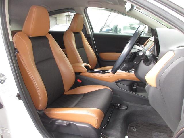 ヴェゼル ハイブリッドZ・ホンダセンシング 純正8インチメモリーナビBluetoothETC レーダーサポート DVD再生機能 整備記録簿 横滑り防止システム 盗難防止装置 フルセ シートヒーター付 スマ-トキ- ECOモード 禁煙 USB接続(14枚目)