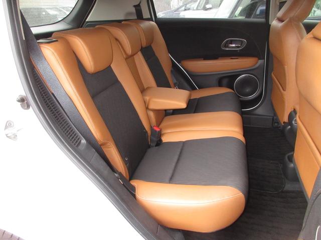 ヴェゼル ハイブリッドZ・ホンダセンシング 純正8インチメモリーナビBluetoothETC レーダーサポート DVD再生機能 整備記録簿 横滑り防止システム 盗難防止装置 フルセ シートヒーター付 スマ-トキ- ECOモード 禁煙 USB接続(15枚目)