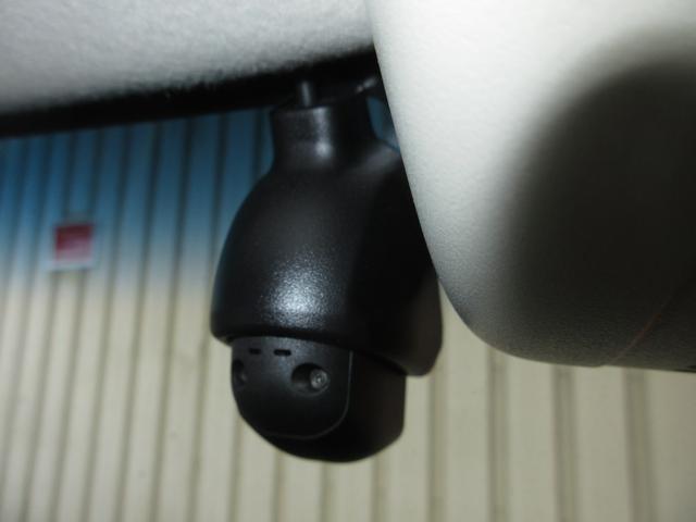 Ｎ－ＢＯＸ Ｇ・Ｌターボホンダセンシング　純正メモリーナビＢｌｕｅｔｏｏｔｈドラレコＥＴＣＲカメラワンオーナー　イモビライザー　アイドルストップ　バックビューモニター　ターボエンジン　サイドカーテンエアバック　地デジ　スマートキー　ＵＳＢ接続（4枚目）