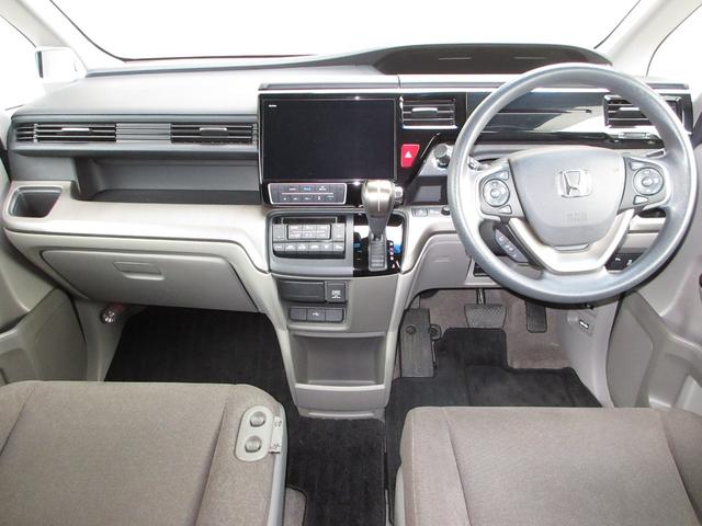 ステップワゴン Gホンダセンシング助手席リフトアップシート車 純正10インチメモリーナビBluetoothETCRカメラワンオーナー(2枚目)