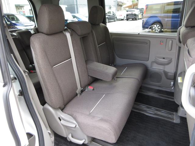 ステップワゴン Gホンダセンシング助手席リフトアップシート車 純正10インチメモリーナビBluetoothETCRカメラワンオーナー(22枚目)