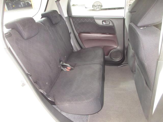 Ｎ－ＯＮＥ プレミアム・Ｌパッケージ　／新品タイヤ／ワンオーナー／禁煙車／メモリーナビ／ワンセグ／ＵＳＢ／ＣＤ／ＦＭＡＭ／ＥＴＣ／アイドリングストップ／サイドカーテンエアバッグ／ＡＢＳ／ＶＳＡ／ディスチャージヘッドライト／フォグライト／（16枚目）