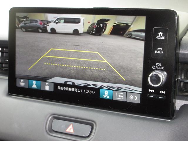 ヴェゼル ｅ：ＨＥＶＺ　ホンダセンシングホンダコネクトディスプレイＢｌｕｅｔｏｏｔｈドラレコＥＴＣＲカメラワンオーナー　衝突回避支援ブレーキ機能　１オナ　スマキ　Ｐトランク　フルオートエアコン　Ｄレコ　エアバッグ　記録簿付（10枚目）