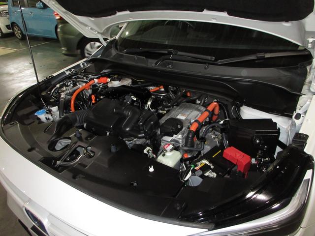 ヴェゼル ｅ：ＨＥＶＺ　ホンダセンシング純正９インチメモリーナビＢｌｕｅｔｏｏｔｈＥＴＣＲカメラワンオーナー　衝突回避支援ブレーキ機能　１オナ　スマキ　Ｐトランク　フルオートエアコン　エアバッグ　両席エアバック　記録簿付（3枚目）