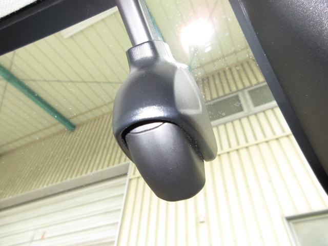 ヴェゼル ｅ：ＨＥＶＺ　ホンダセンシング純正９インチメモリーナビＢｌｕｅｔｏｏｔｈＥＴＣＲカメラワンオーナー　衝突回避支援ブレーキ機能　１オナ　スマキ　Ｐトランク　フルオートエアコン　エアバッグ　両席エアバック　記録簿付（4枚目）