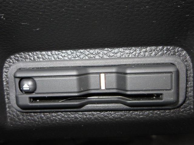 ヴェゼル ｅ：ＨＥＶＺ　ホンダセンシング純正９インチメモリーナビＢｌｕｅｔｏｏｔｈＥＴＣＲカメラワンオーナー　衝突回避支援ブレーキ機能　１オナ　スマキ　Ｐトランク　フルオートエアコン　エアバッグ　両席エアバック　記録簿付（11枚目）