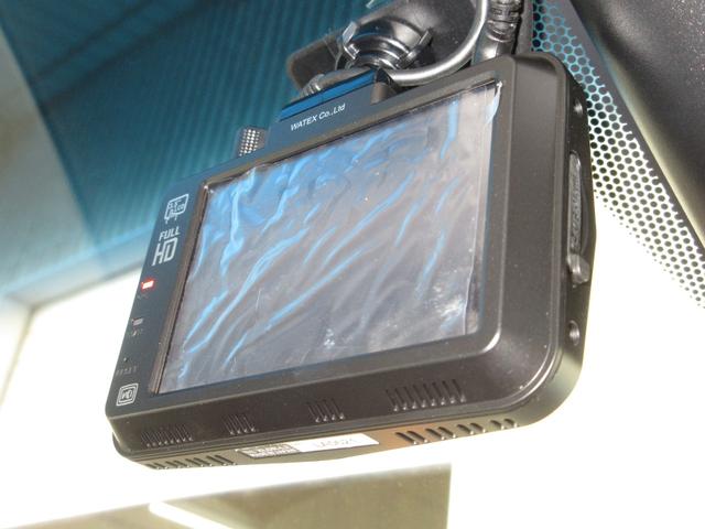 フリード Ｇ・ホンダセンシング　純正９インチメモリーナビＢｌｕｅｔｏｏｔｈドラレコＥＴＣＲカメラワンオーナー　Ｆセグ　追突被害軽減ブレーキ　ｉストップ　Ｗエアバッグ　パワーウィンドウ　１オ－ナ－　アクティブクルーズコントロール（5枚目）
