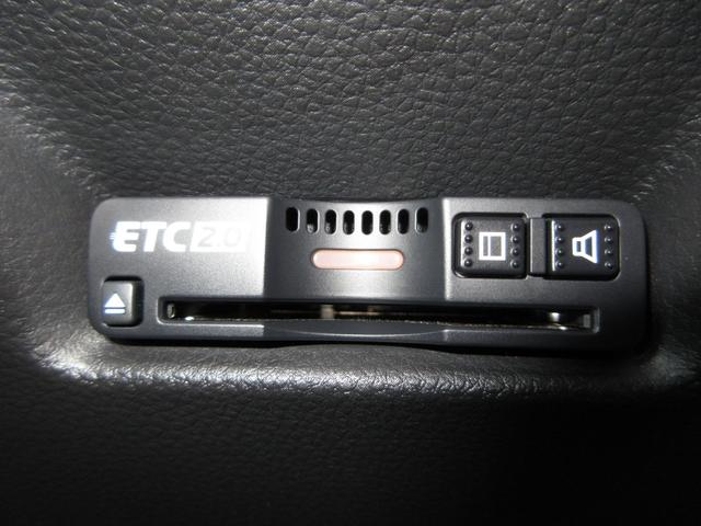 フィット RS 禁煙車ホンダセンシングホンダコネクトディスプレイBluetoothドラレコETCRカメラワンオーナー USBポート コーナーセンサー イモビライザー 地デジフルセグ リアカメラ LEDヘッドライト(12枚目)