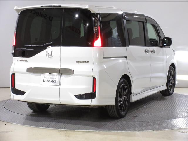 ステップワゴンスパーダ スパーダ・クールスピリットホンダセンシング 純正9インチメモリーナビBluetoothETCRカメラワンオーナー サイドエアバック スマートキ 左右電動スライドドア バックモニタ Wエアコン 地TV ナビ&TV 三列シート USB AAC 禁煙(13枚目)